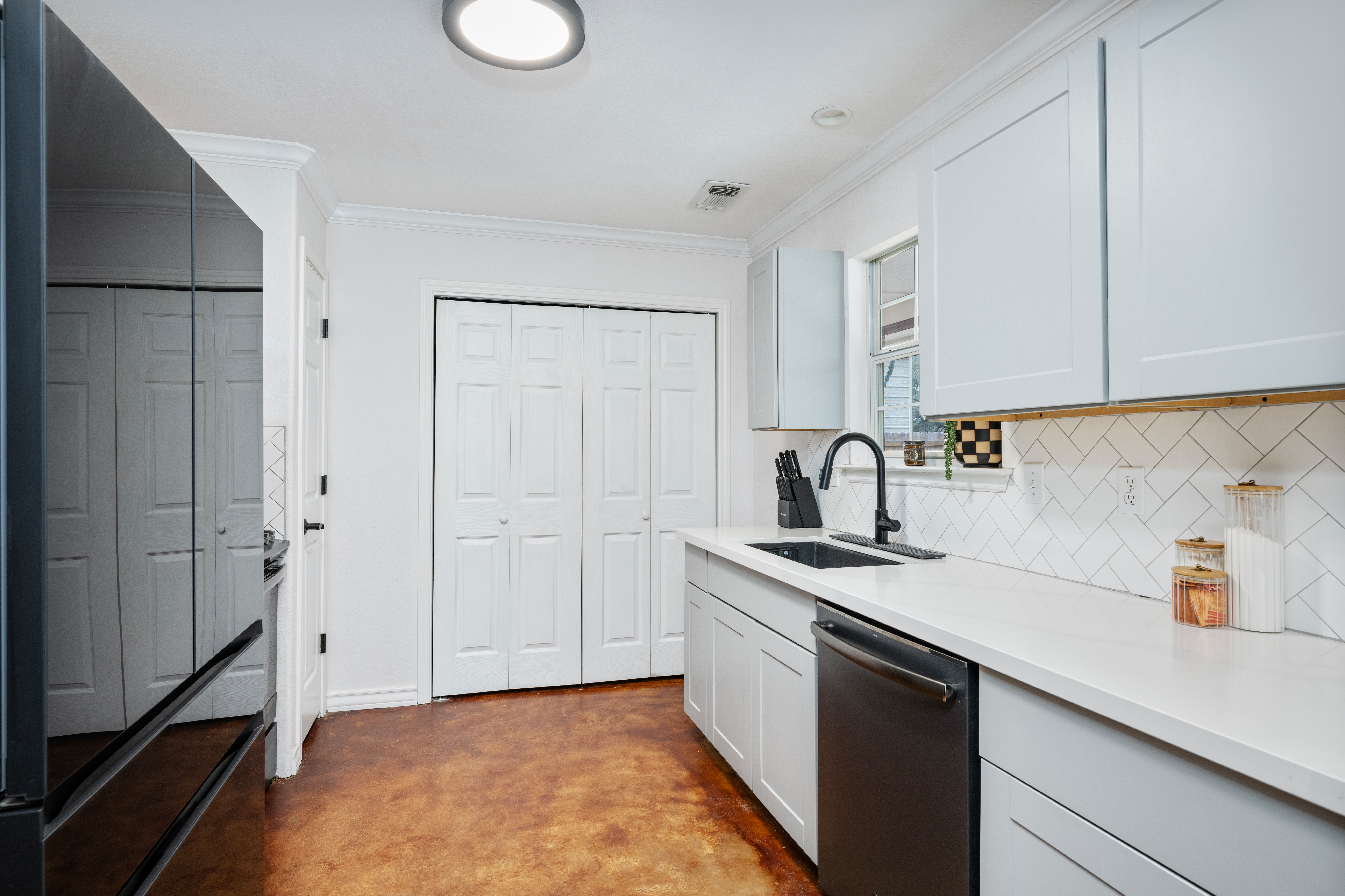  Updated Hill Country Gem with Community Parks and River Access - 物件實景