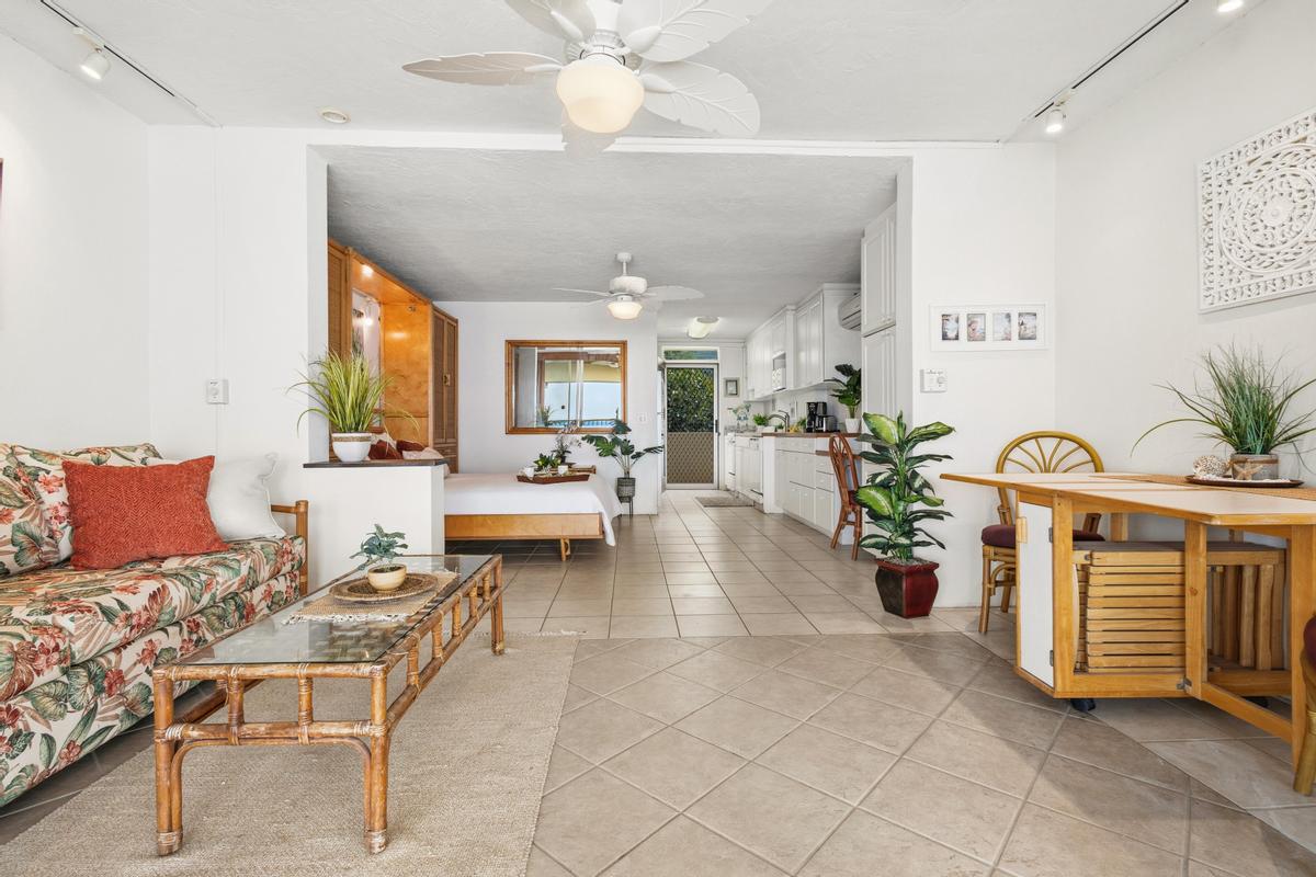 Kailua-Kona, Hawaii, 96740, United States, ,1 BathroomBathrooms,Residential,For Sale,1997056