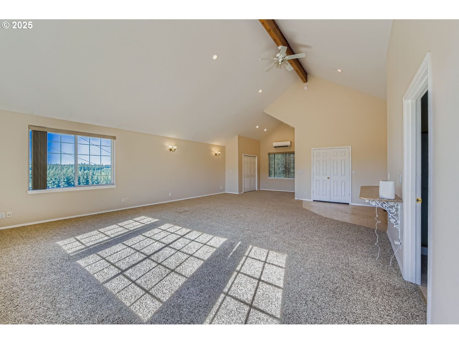 Oregoncity, Oregon, 97045, United States, 4 Bedrooms Bedrooms, ,3 BathroomsBathrooms,Residential,For Sale,1924403