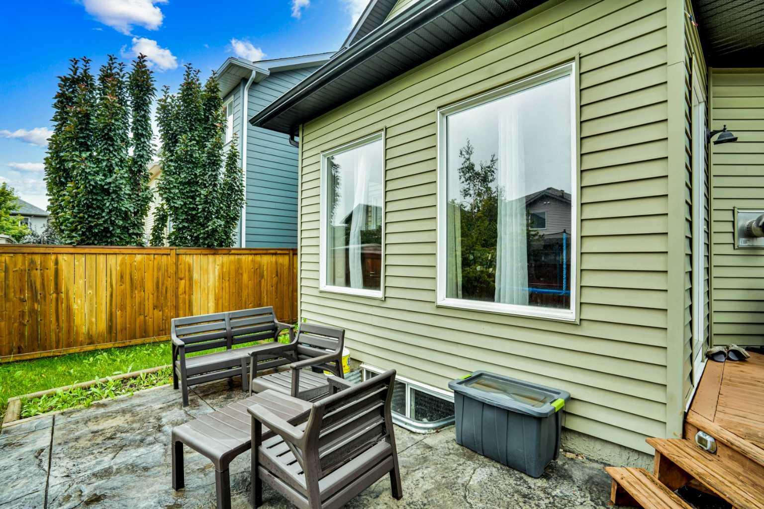 CALGARY, Alberta, T2X 0J7, CA, 3 Bedrooms Bedrooms, ,3 BathroomsBathrooms,Residential,For Sale,1906962