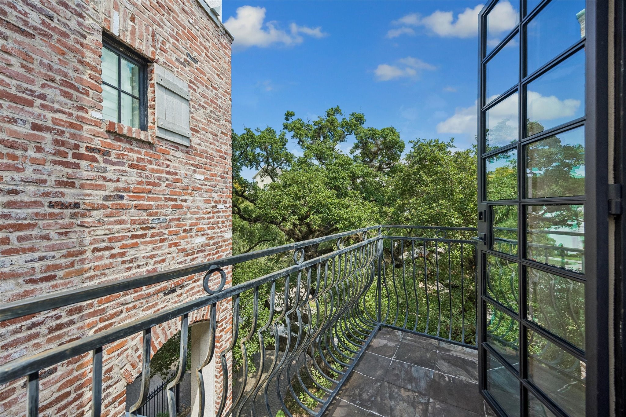  6513 Taggart Street B - 物件實景