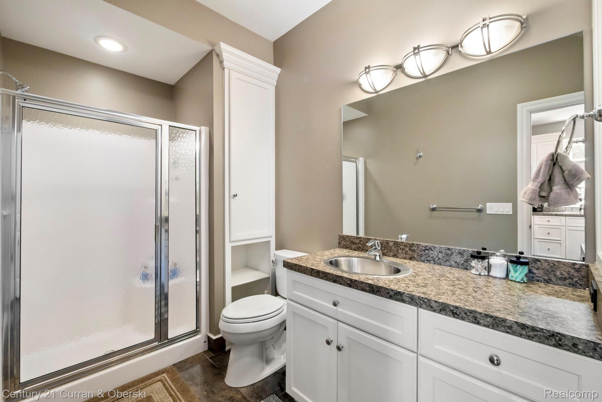 South Lyon, Michigan, 48178, United States, 6 Bedrooms Bedrooms, ,8 BathroomsBathrooms,Residential,For Sale,1914337