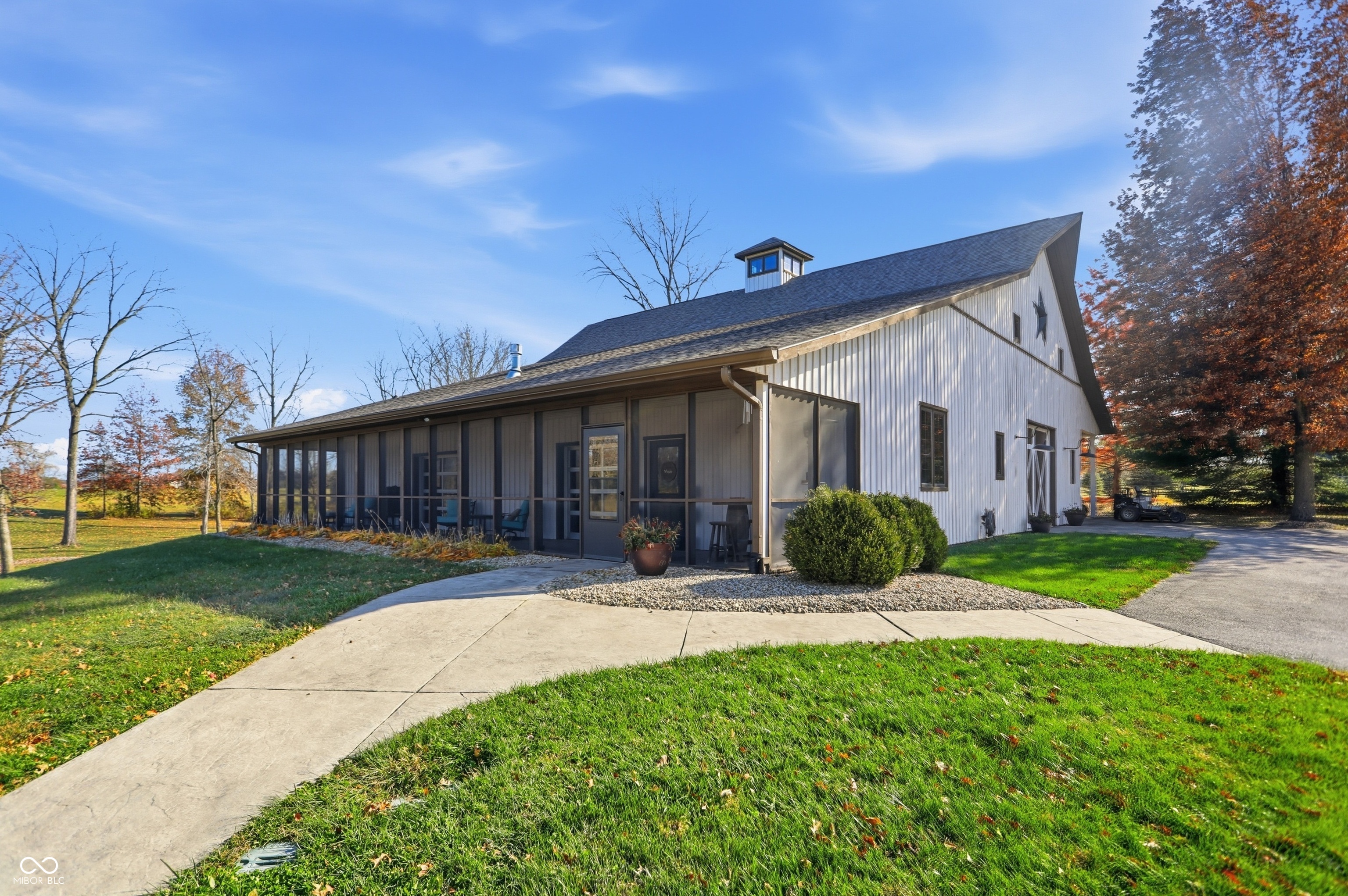 Bargersville, Indiana, 46106, United States, 5 Bedrooms Bedrooms, ,6 BathroomsBathrooms,Residential,For Sale,1992401