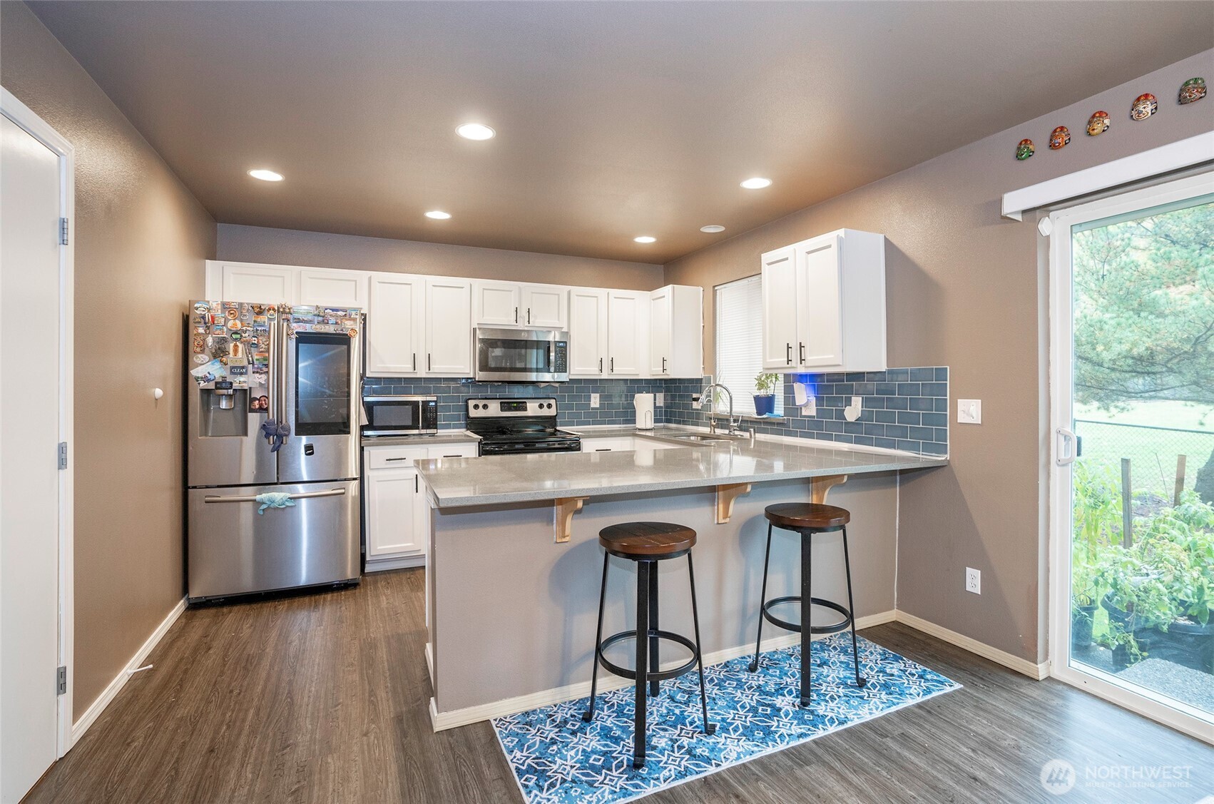 Puyallup, Washington, 98375, United States, 3 Bedrooms Bedrooms, ,3 BathroomsBathrooms,Residential,For Sale,1989392