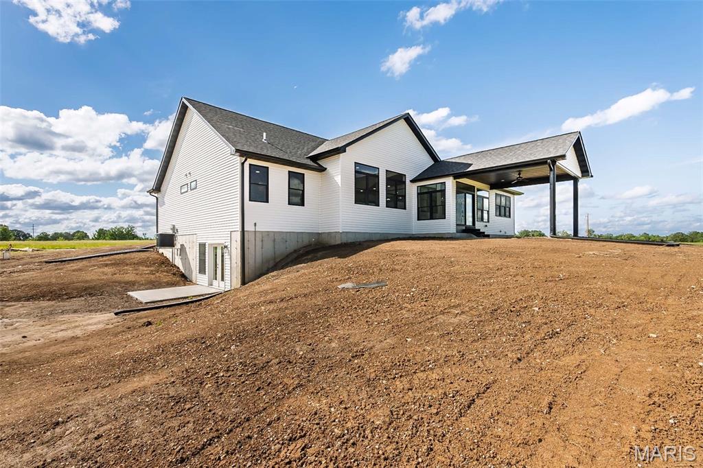 Troy, Missouri, 63379, United States, 4 Bedrooms Bedrooms, ,4 BathroomsBathrooms,Residential,For Sale,1913425