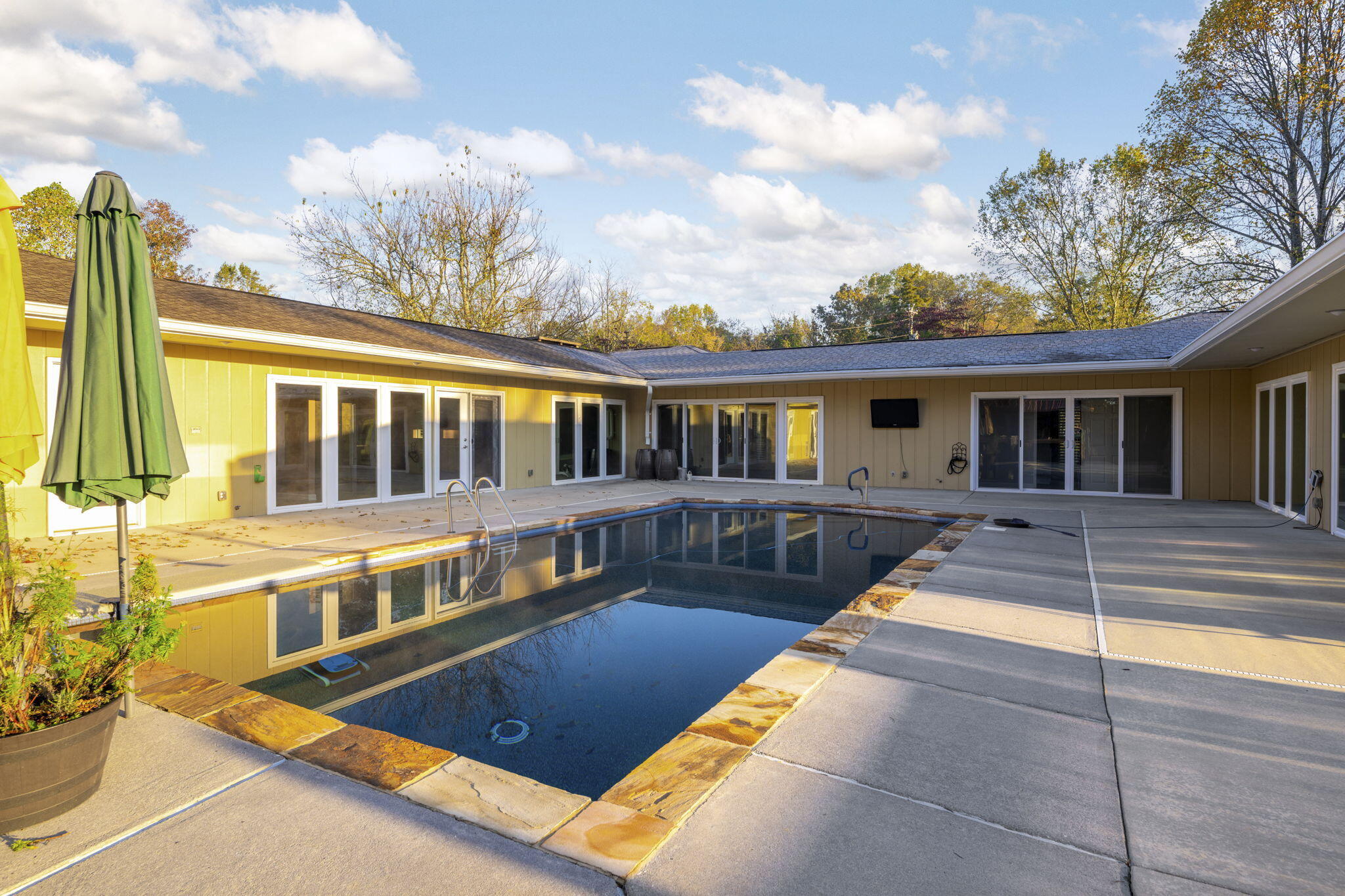 Cleveland, Tennessee, 37312, United States, 3 Bedrooms Bedrooms, ,4 BathroomsBathrooms,Residential,For Sale,1988067