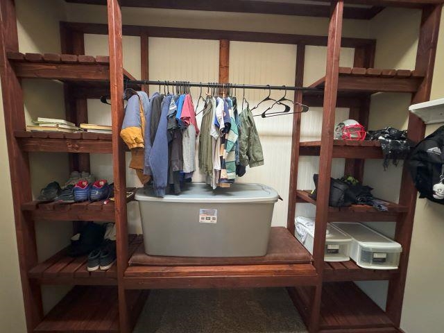 Scottsville, Kentucky, 42164, United States, 4 Bedrooms Bedrooms, ,3 BathroomsBathrooms,Residential,For Sale,1971649