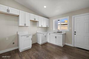 Lancaster, California, 93534, United States, 4 Bedrooms Bedrooms, ,2 BathroomsBathrooms,Residential,For Sale,1941611