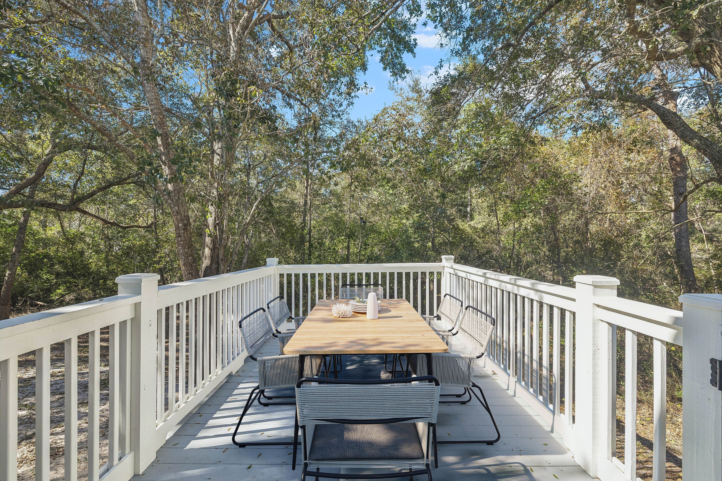  Private Cul-de-Sac Retreat in Point Washington - 物件實景