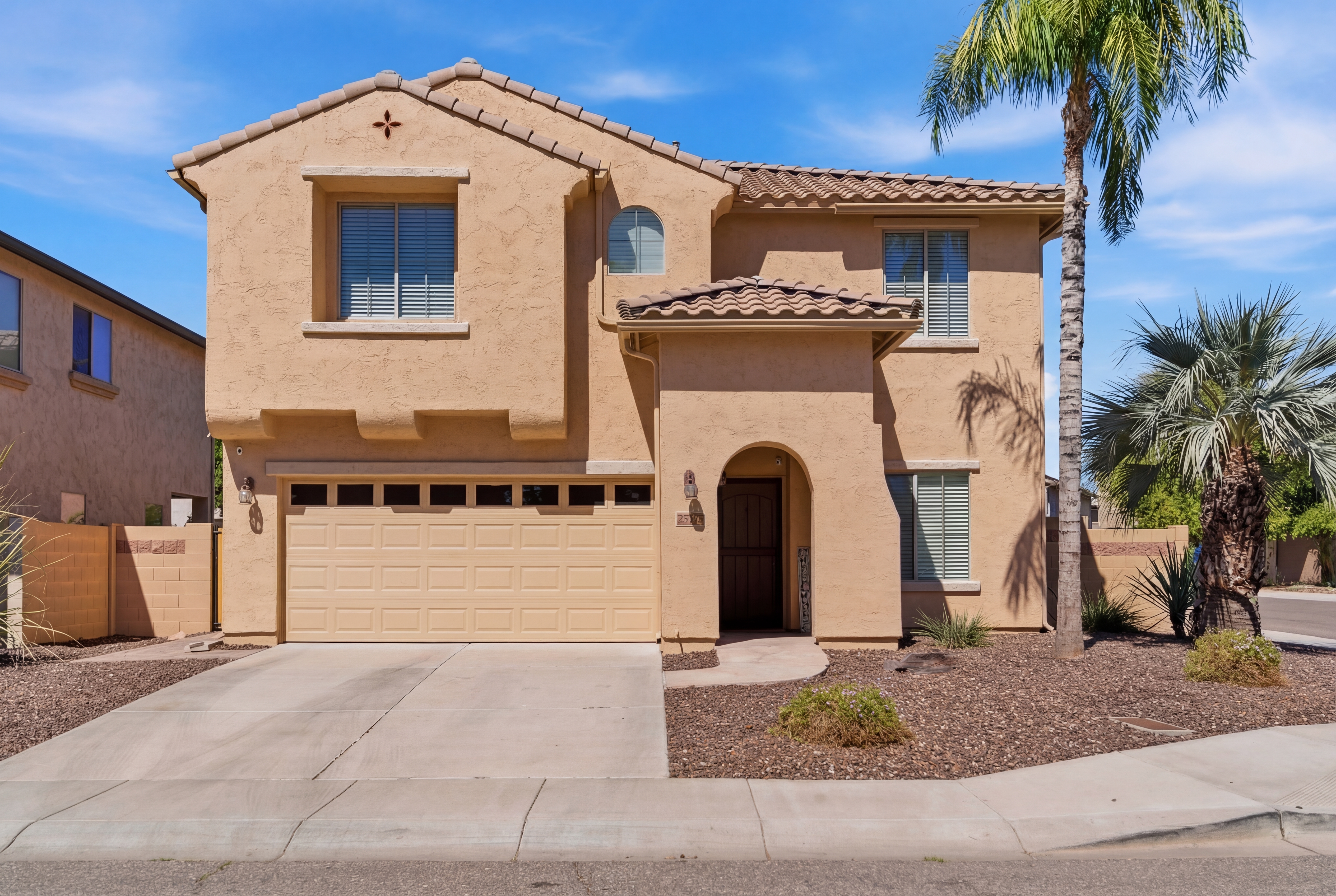  2518 W Desert Vista Trail ¦Phoenix, AZ - 物件實景