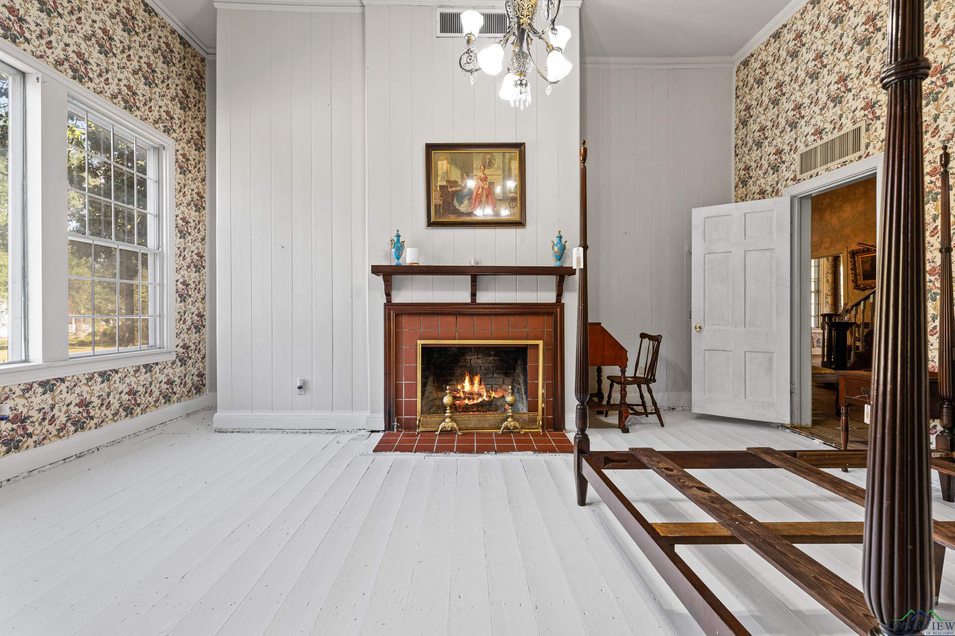 Jefferson, Texas, 75657, United States, 5 Bedrooms Bedrooms, ,5 BathroomsBathrooms,Residential,For Sale,1978271