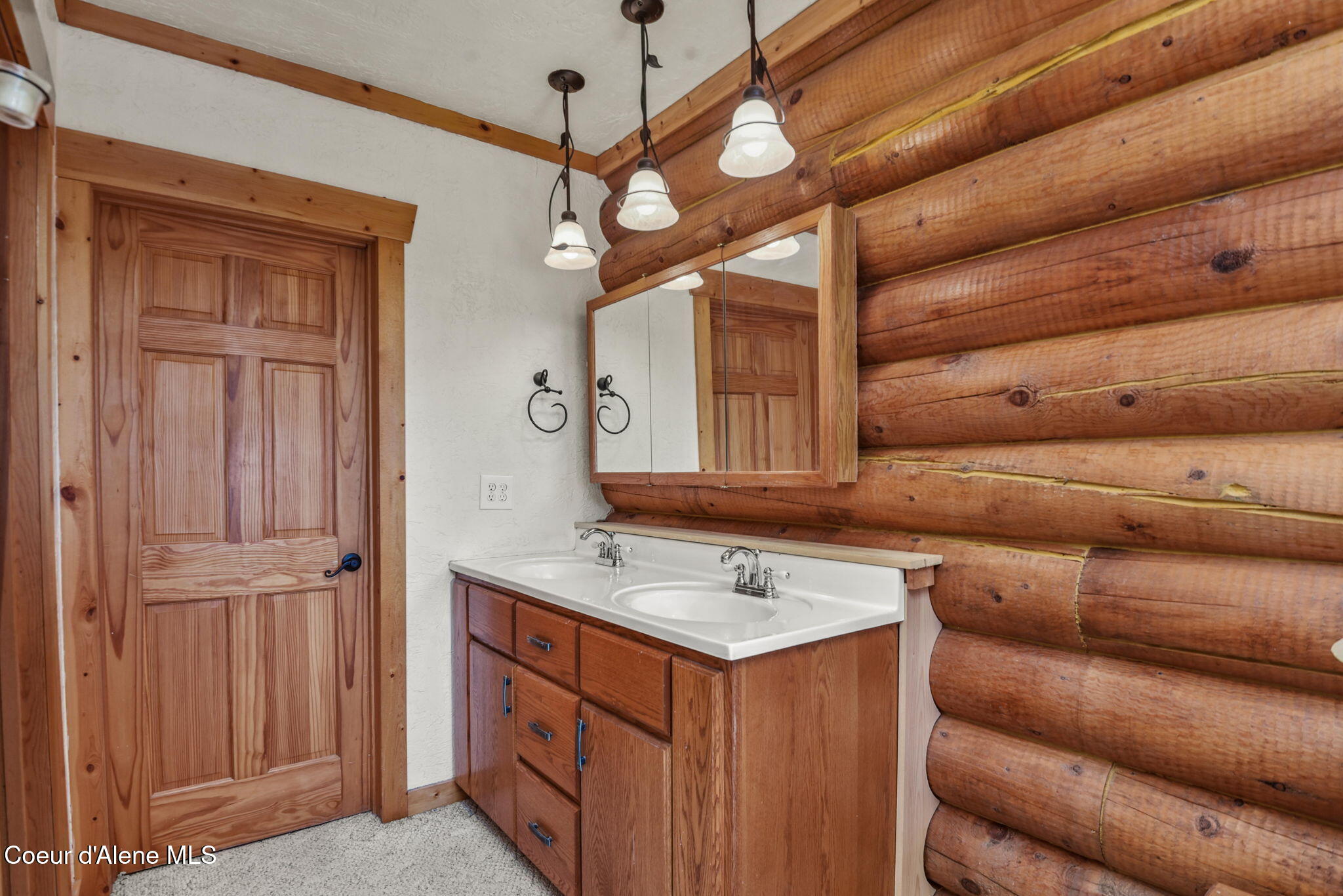 Harrison, Idaho, 83833, United States, 5 Bedrooms Bedrooms, ,4 BathroomsBathrooms,Residential,For Sale,1900572