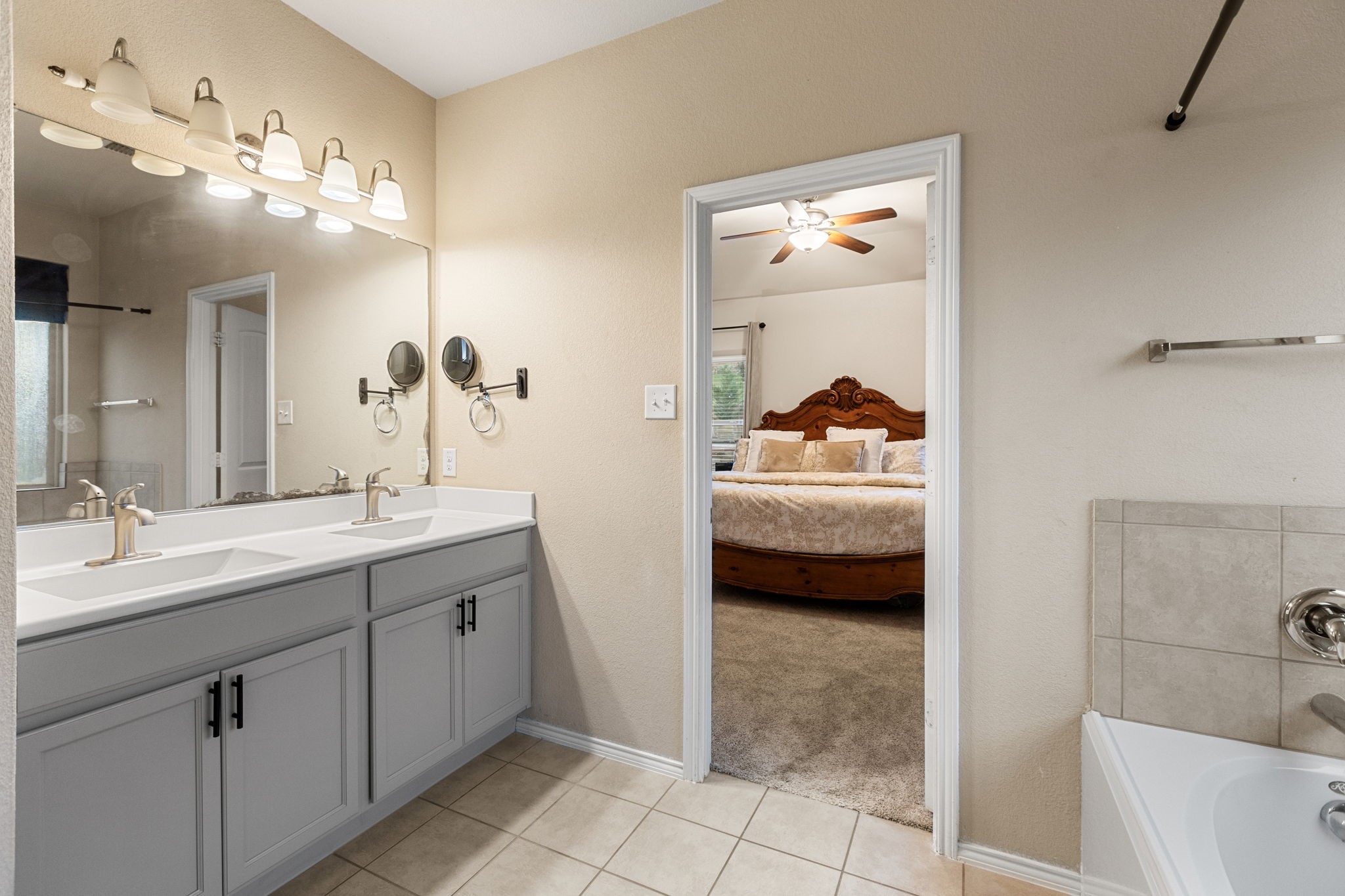 McKinney, Texas, 75071, United States, 5 Bedrooms Bedrooms, ,4 BathroomsBathrooms,Residential,For Sale,1970372