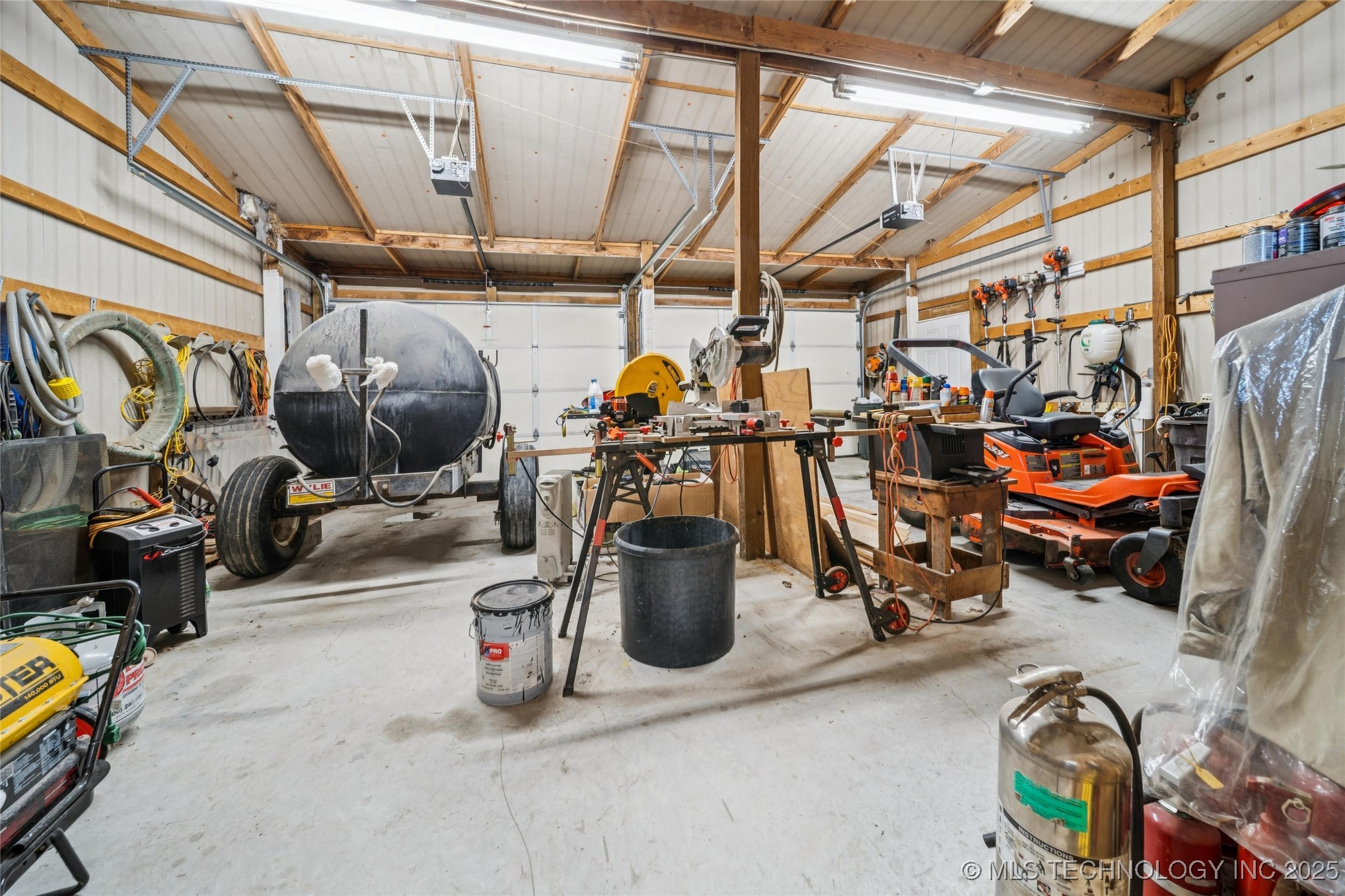 Mounds, Oklahoma, 74047, United States, 4 Bedrooms Bedrooms, ,6 BathroomsBathrooms,Residential,For Sale,1960960