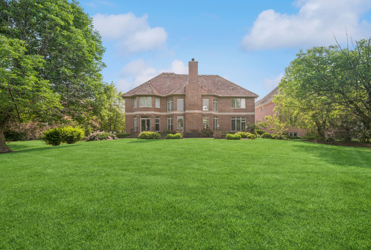 Vernon Hills, Illinois, 60061, United States, 4 Bedrooms Bedrooms, ,4 BathroomsBathrooms,Residential,For Sale,1940393