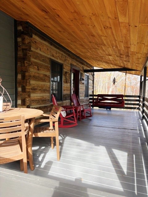 West Jefferson, North Carolina, 28694, United States, 2 Bedrooms Bedrooms, ,2 BathroomsBathrooms,Residential,For Sale,1986104