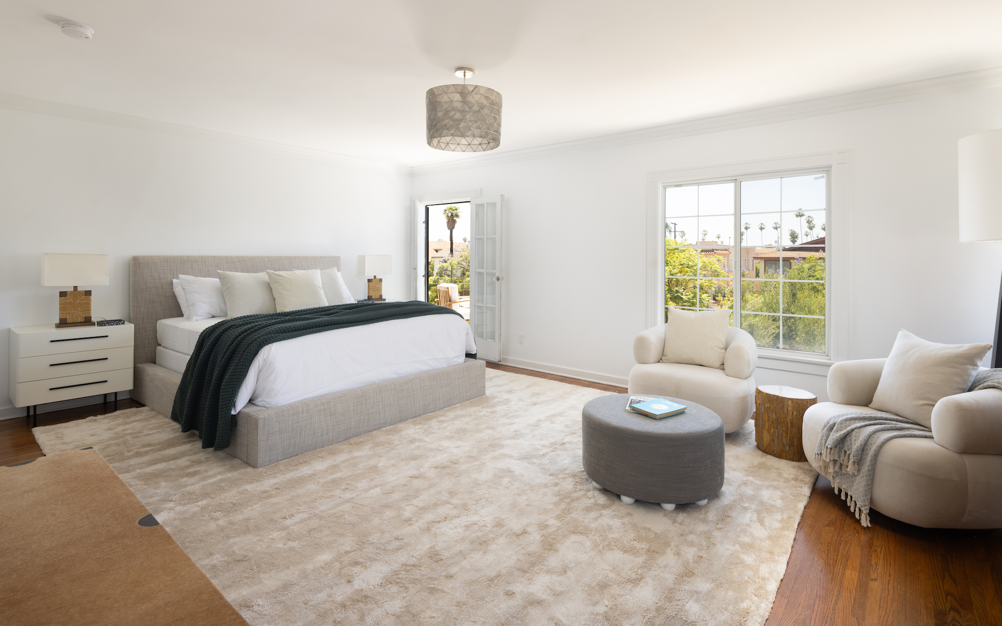 Los Angeles, California, 90029, United States, 4 Bedrooms Bedrooms, ,3 BathroomsBathrooms,Residential,For Sale,1864555