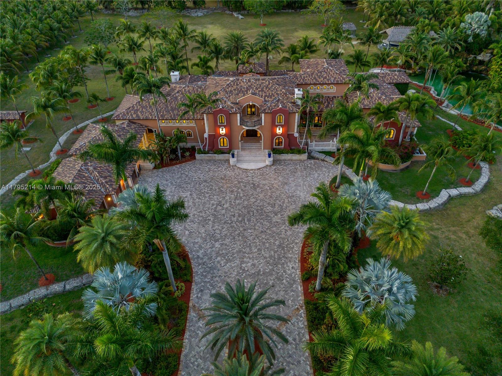 Homestead, Florida, 33031, United States, 6 Bedrooms Bedrooms, ,7 BathroomsBathrooms,Residential,For Sale,1804180