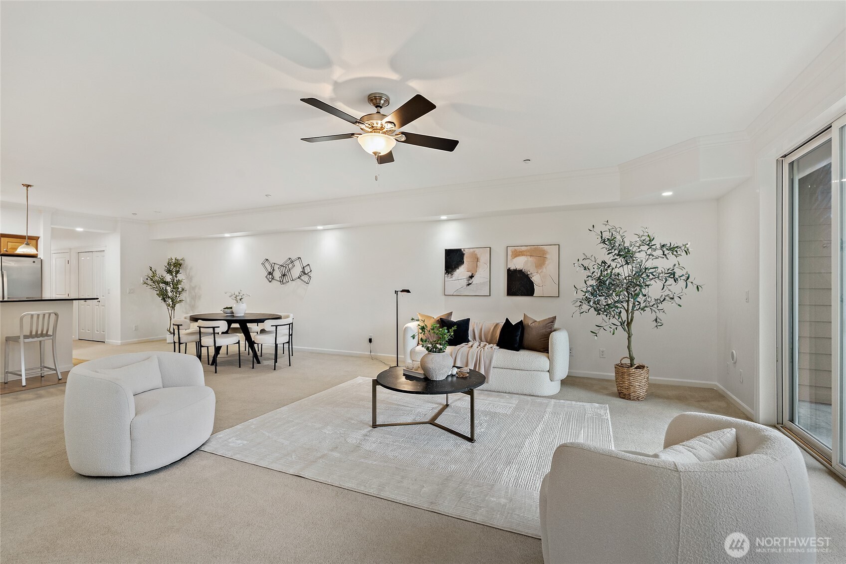 Tacoma, Washington, 98405, United States, 2 Bedrooms Bedrooms, ,2 BathroomsBathrooms,Residential,For Sale,2003445