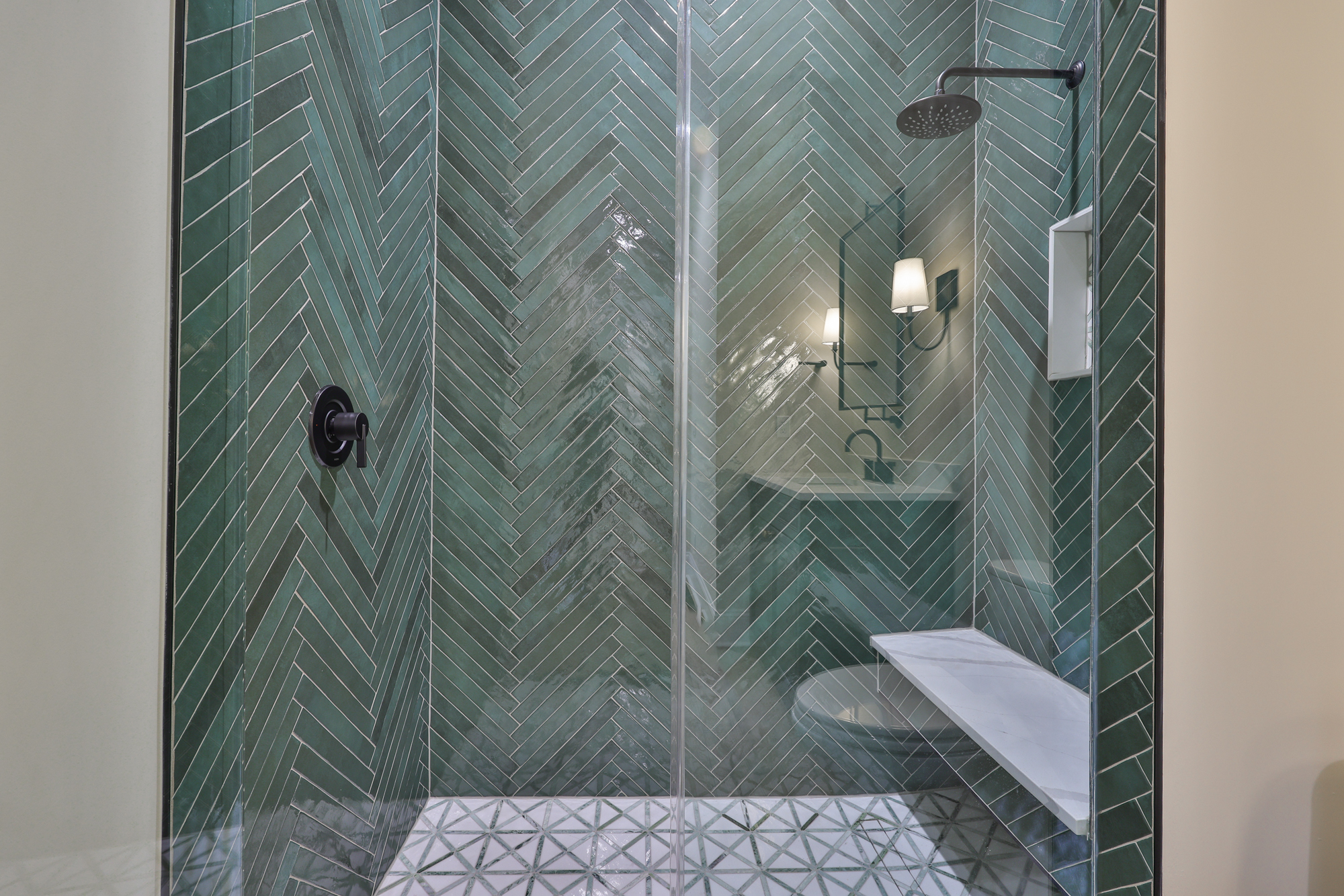 Tampa, Florida, 33629, United States, 5 Bedrooms Bedrooms, ,6 BathroomsBathrooms,Residential,For Sale,1974483