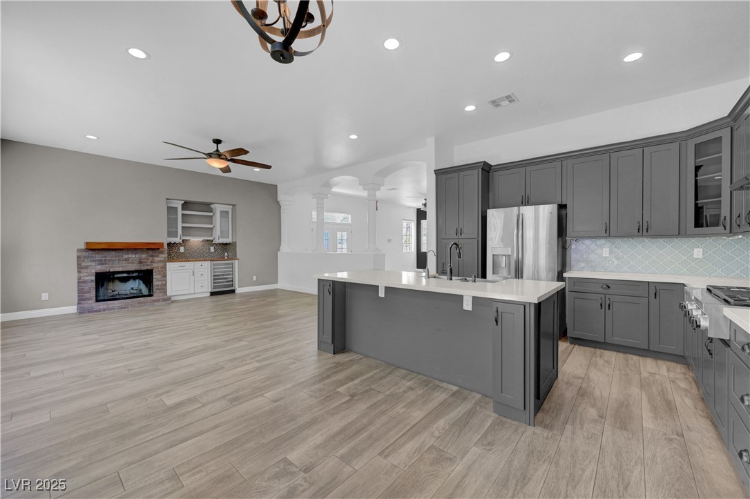 Henderson, Nevada, 89052, United States, 5 Bedrooms Bedrooms, ,2 BathroomsBathrooms,Residential,For Sale,1897207