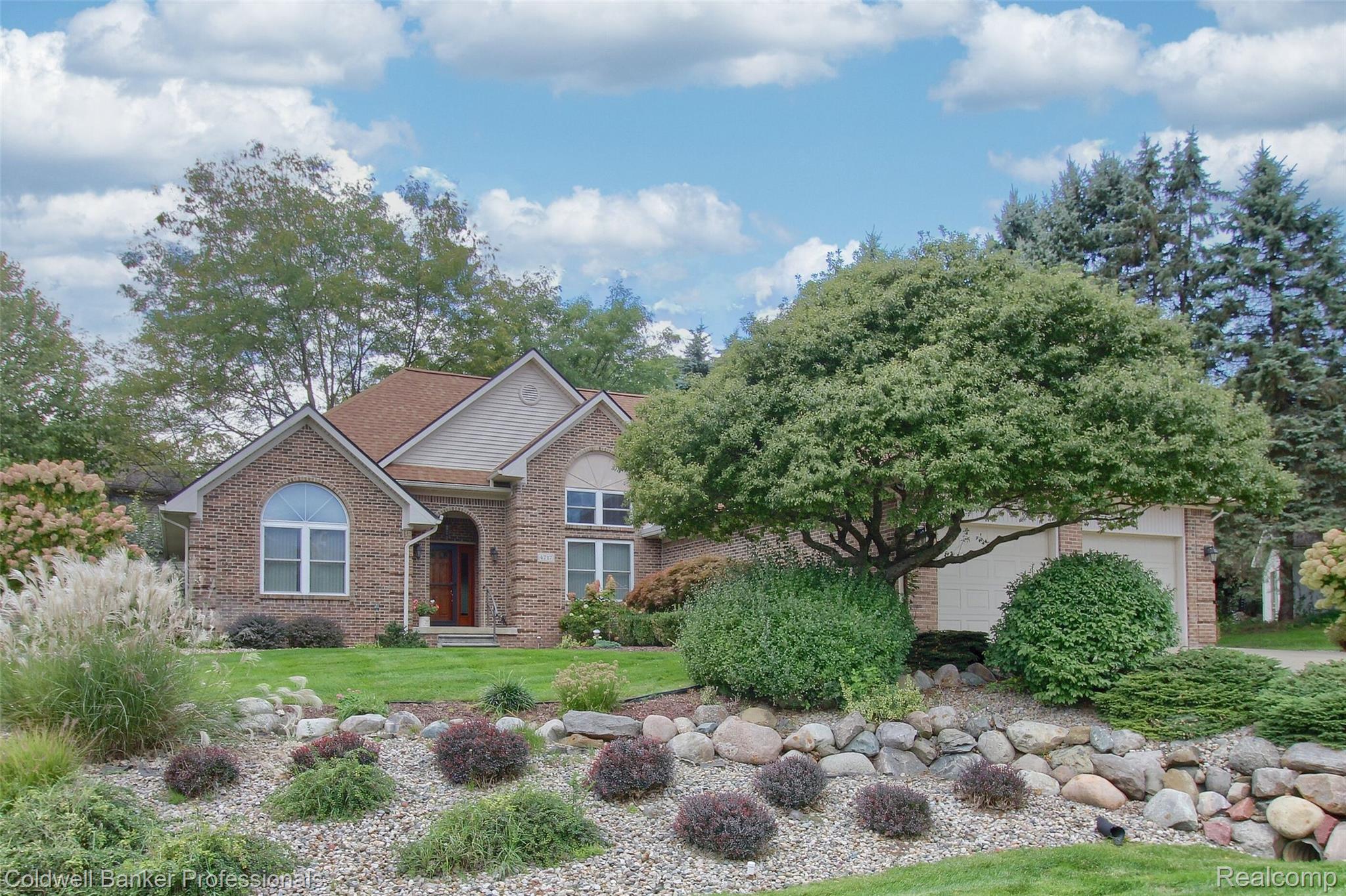 Scots Way, Dexter, MI 48130