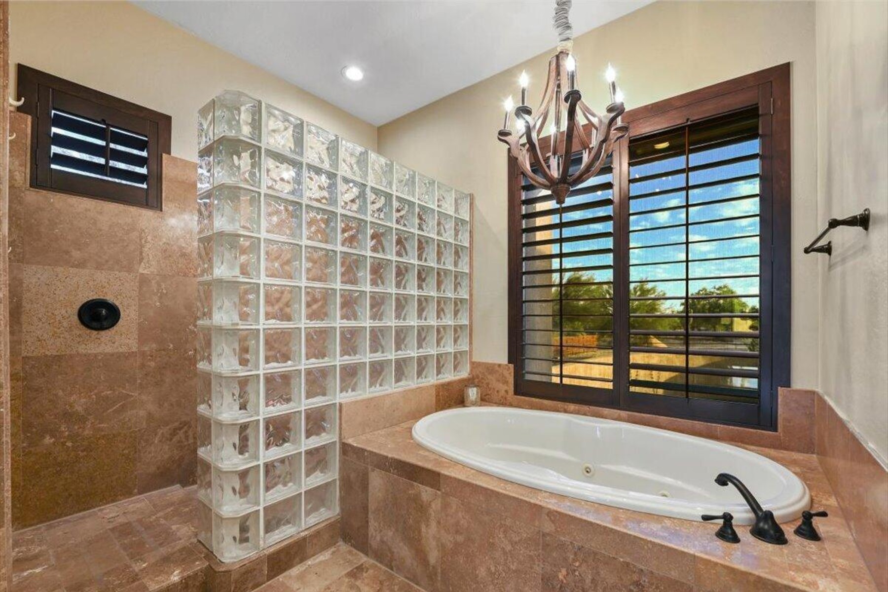  16348 E Calle de los Flores Dr  Scottsdale, AZ - 物件實景