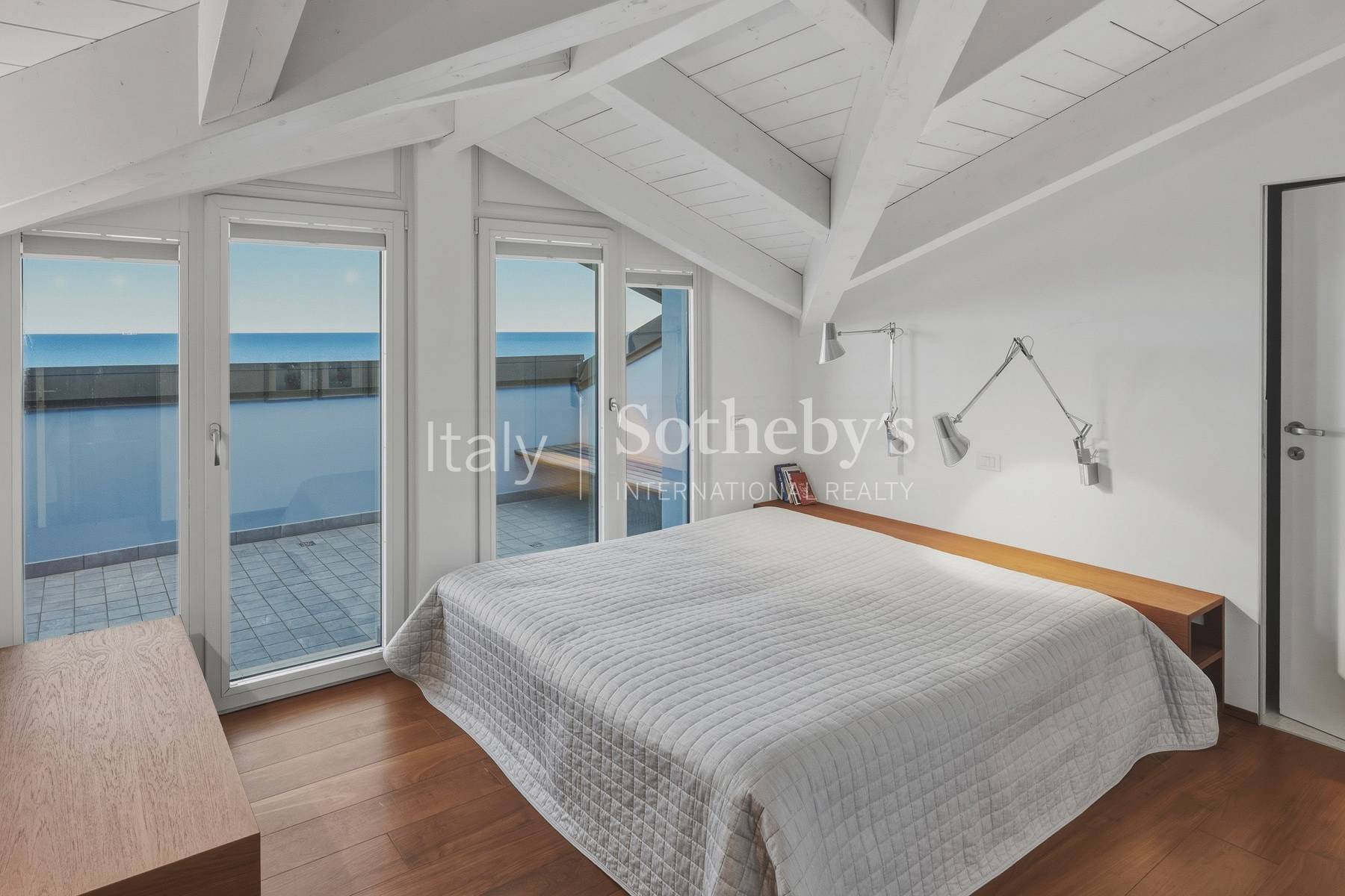  Modern penthouse with spectacular sea view in Grado - 物件實景