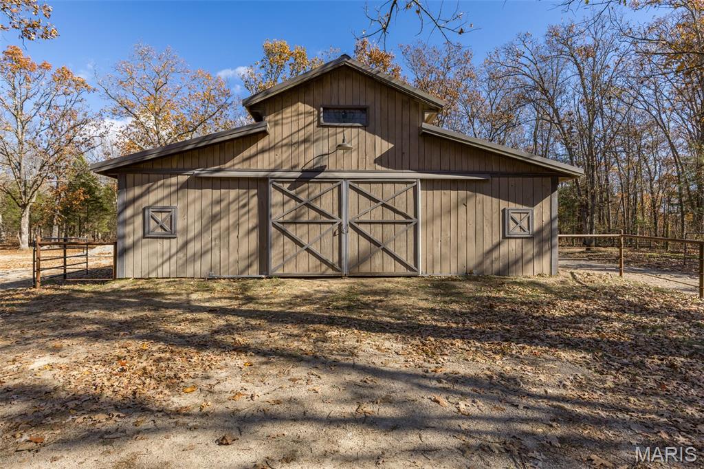 Farmington, Missouri, 63640, United States, 3 Bedrooms Bedrooms, ,4 BathroomsBathrooms,Residential,For Sale,1991980