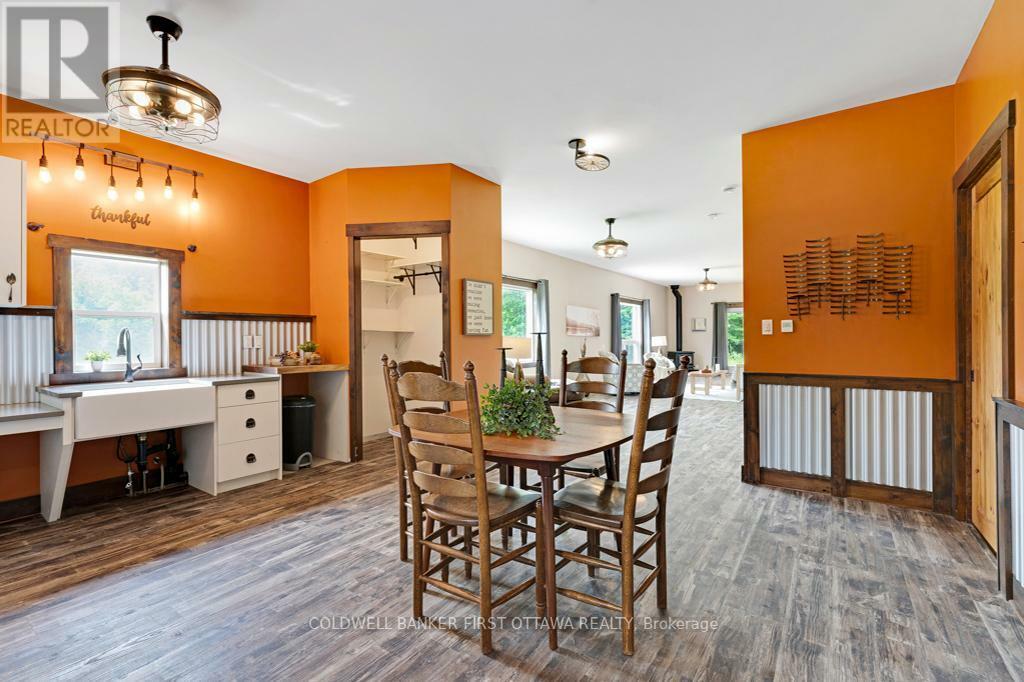 TAY VALLEY, Ontario, K0H 2B0, CA, 2 Bedrooms Bedrooms, ,1 BathroomBathrooms,Residential,For Sale,1866349