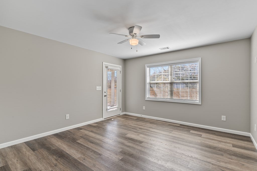 Blue Ridge, Georgia, 30513, United States, 3 Bedrooms Bedrooms, ,2 BathroomsBathrooms,Residential,For Sale,1987936