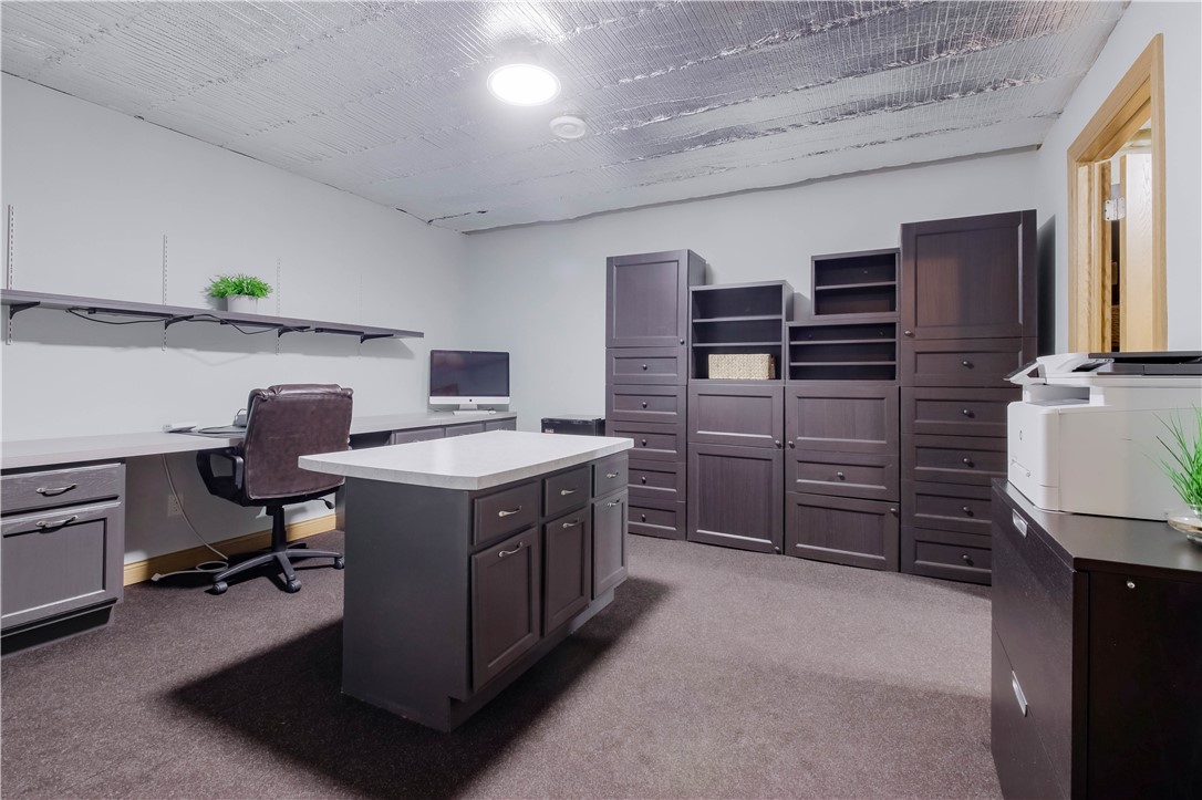 Chippewa Falls, Wisconsin, 54729, United States, 3 Bedrooms Bedrooms, ,4 BathroomsBathrooms,Residential,For Sale,1994232