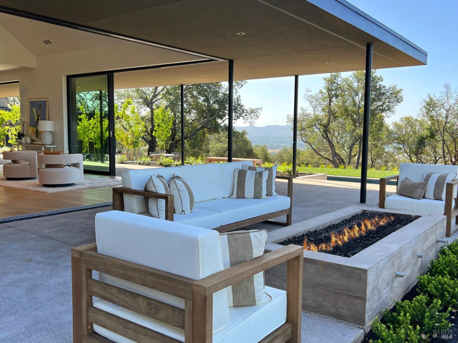 Napa, California, 94558, United States, 5 Bedrooms Bedrooms, ,8 BathroomsBathrooms,Residential,For Sale,1898720