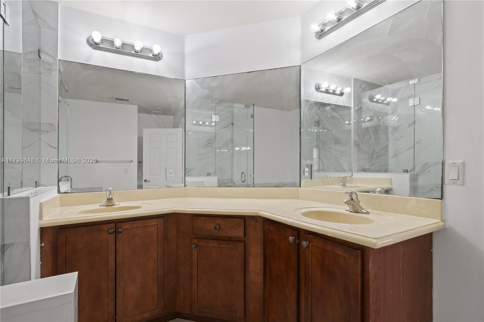 Miramar, Florida, 33025, United States, 4 Bedrooms Bedrooms, ,3 BathroomsBathrooms,Residential,For Sale,1805812