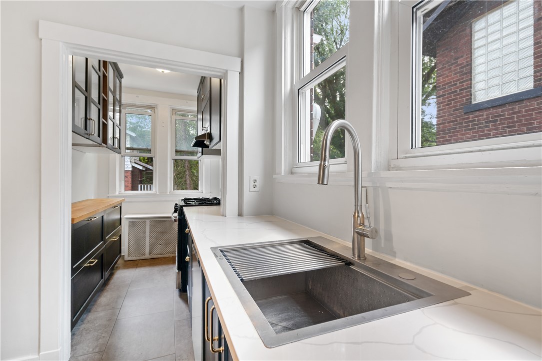 Squirrel Hill, Pennsylvania, 15217, United States, 5 Bedrooms Bedrooms, ,4 BathroomsBathrooms,Residential,For Sale,1940263