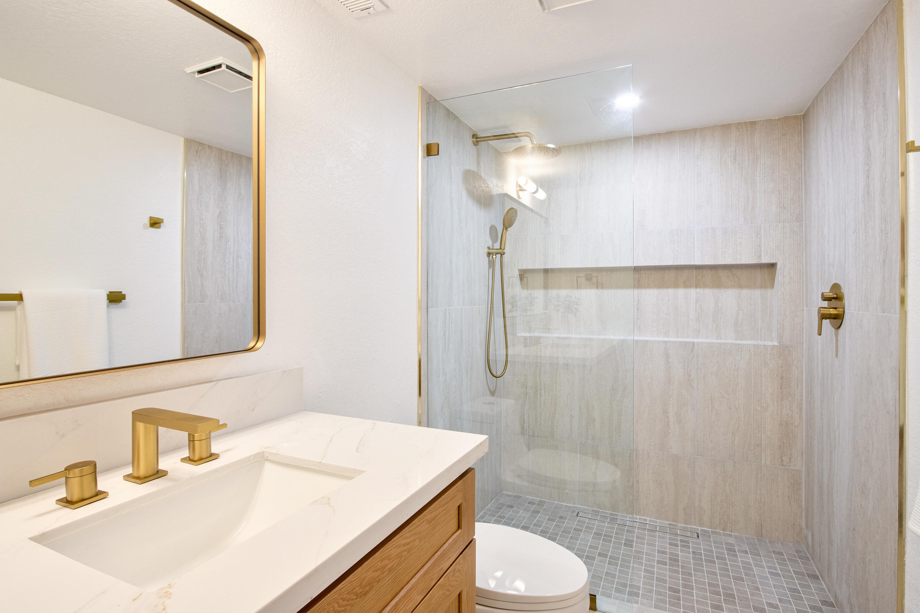 Palm Desert, California, 92211, United States, 3 Bedrooms Bedrooms, ,3 BathroomsBathrooms,Residential,For Sale,1966171