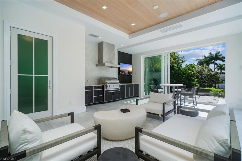 Naples, Florida, 34102, United States, 4 Bedrooms Bedrooms, ,6 BathroomsBathrooms,Residential,For Sale,1908699