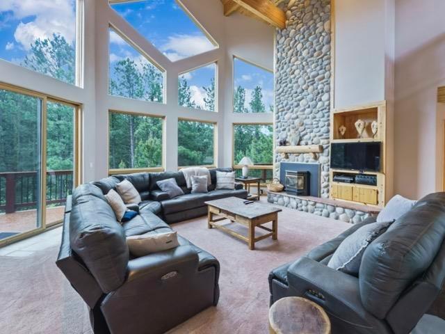 Angel Fire, New Mexico, 87710, United States, 4 Bedrooms Bedrooms, ,5 BathroomsBathrooms,Residential,For Sale,1885448