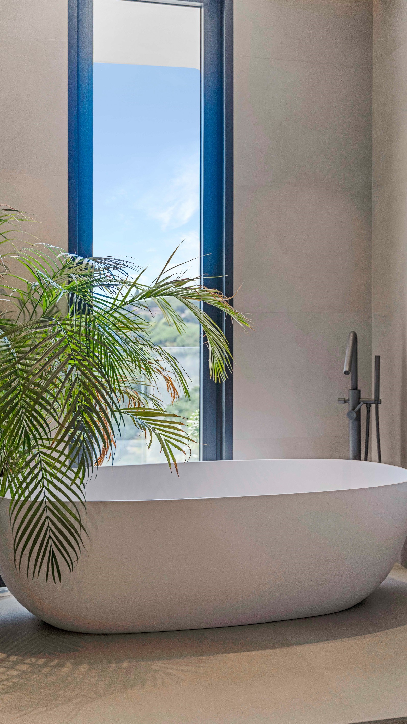  New contemporary villa with panoramic sea views in Sainte-Maxime near Saint-Tro… - 物件實景