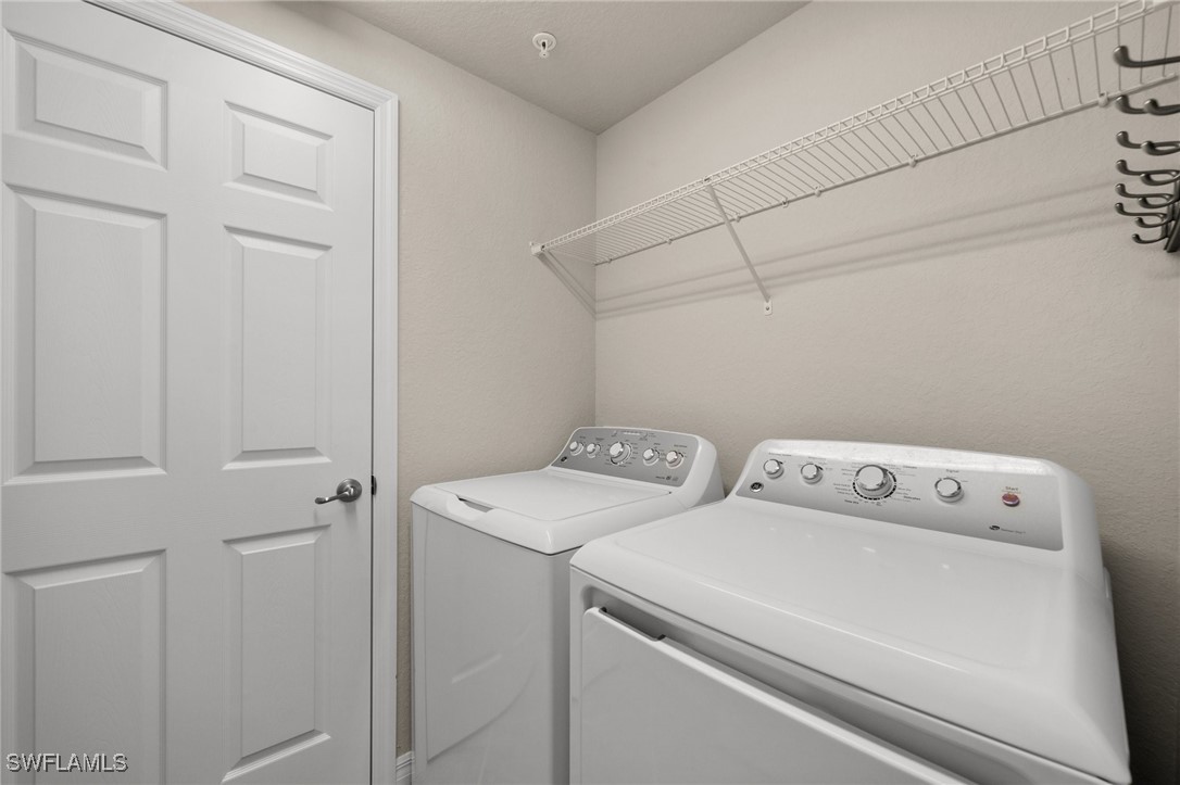 Bonita Springs, Florida, 34135, United States, 3 Bedrooms Bedrooms, ,2 BathroomsBathrooms,Residential,For Sale,1870117