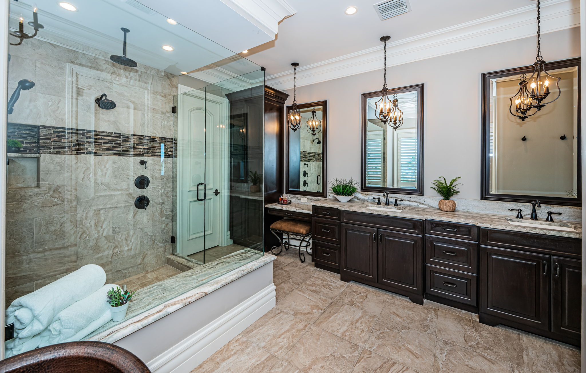 Redington Shores, Florida, 33708, United States, 5 Bedrooms Bedrooms, ,6 BathroomsBathrooms,Residential,For Sale,1921894
