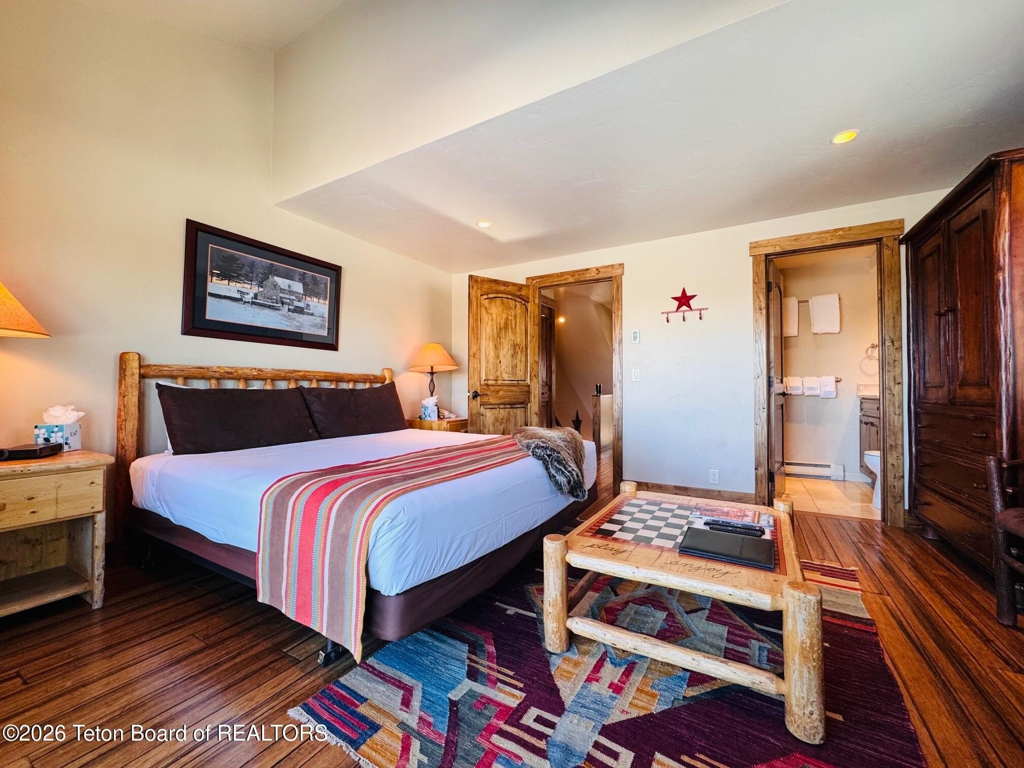 Jackson, Wyoming, 83001, United States, 2 Bedrooms Bedrooms, ,1 BathroomBathrooms,Residential,For Sale,2009711