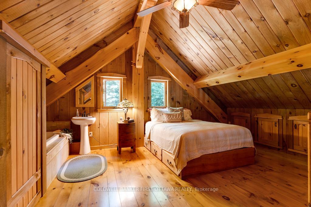FRONTENAC, Ontario, K0H 2J0, CA, 3 Bedrooms Bedrooms, ,Residential,For Sale,1903665