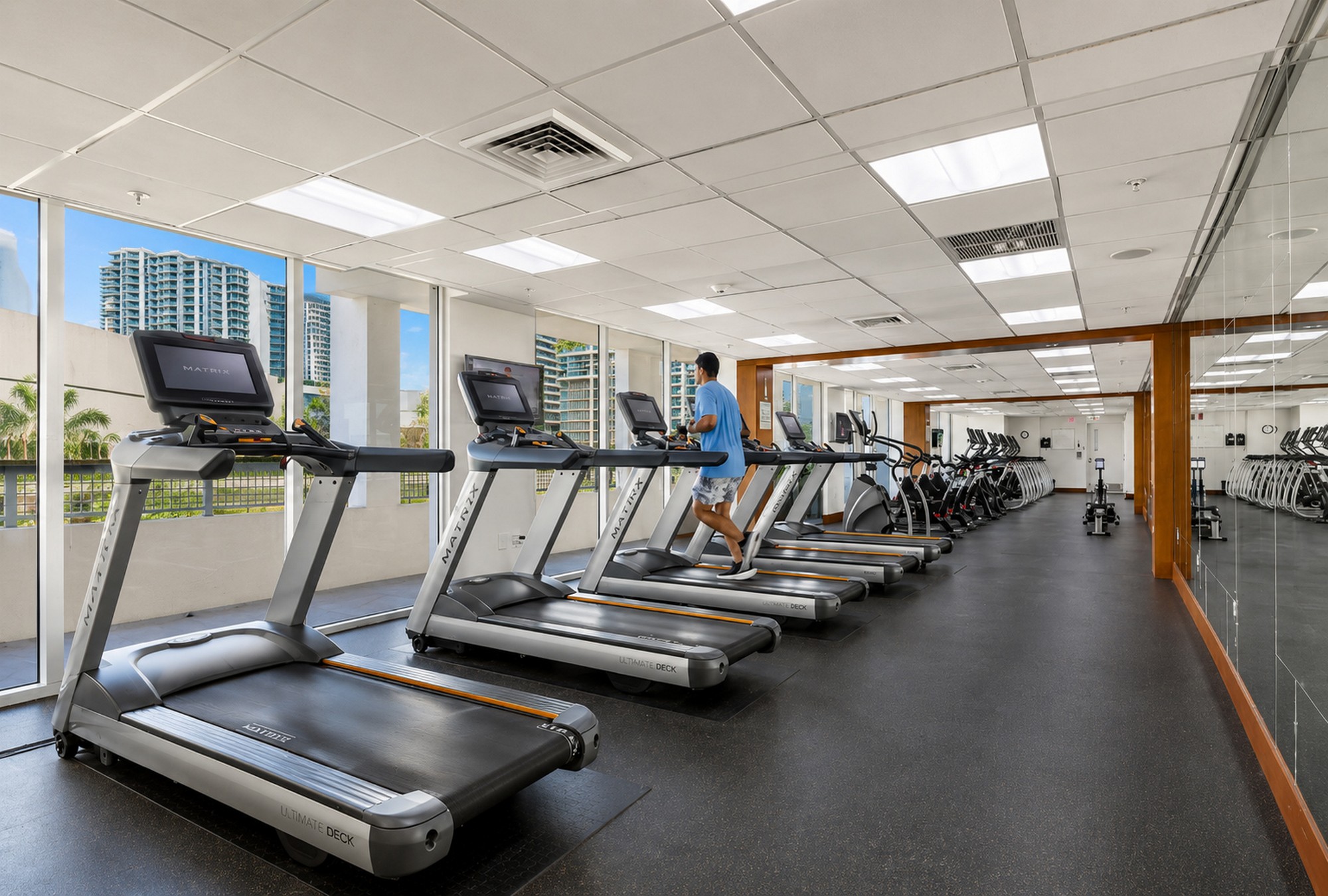  41 SE 5th St, Miami, FL, 33131 - 物件實景