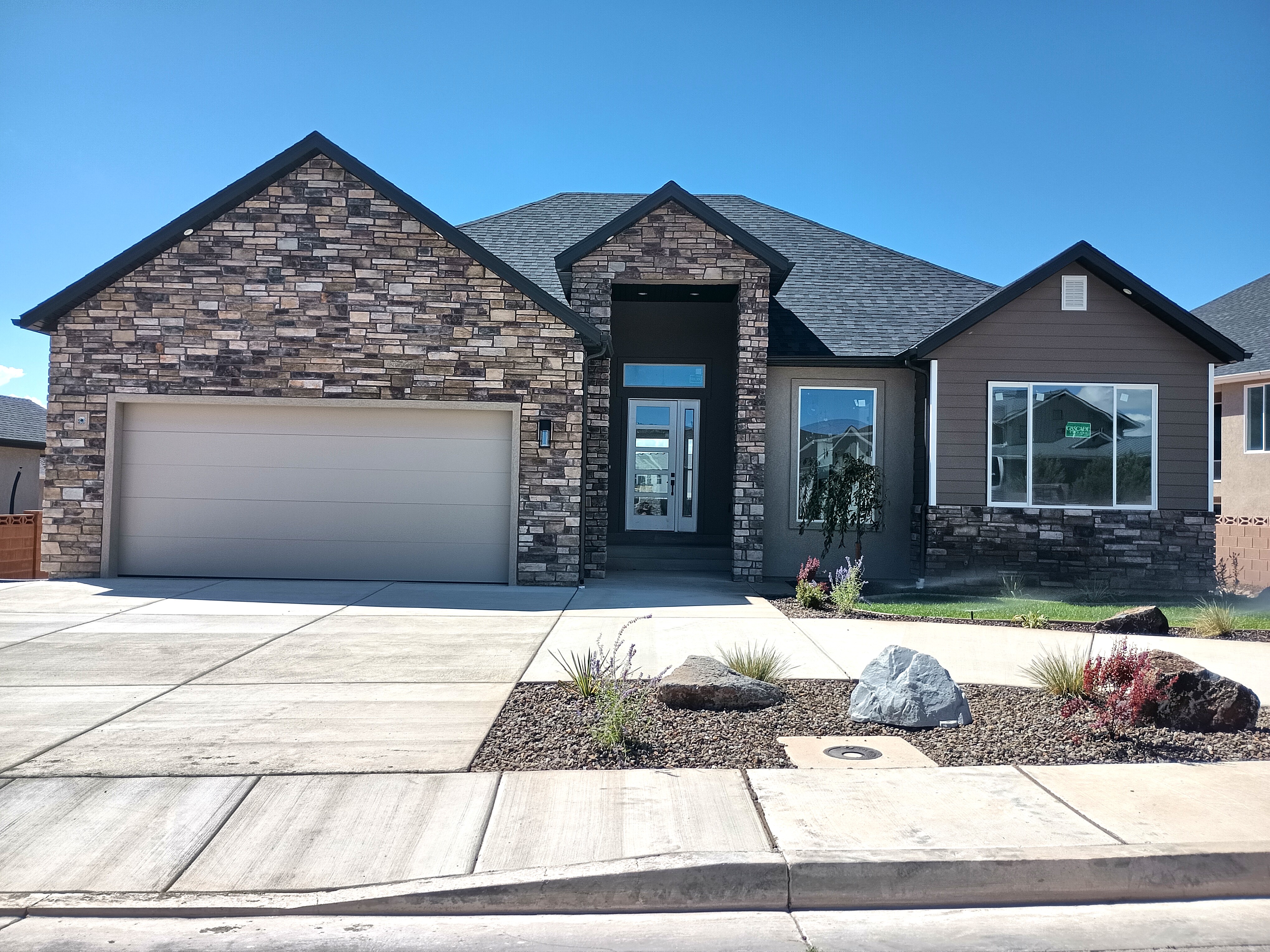 Cedar City, Utah, 84720, United States, 6 Bedrooms Bedrooms, ,4 BathroomsBathrooms,Residential,For Sale,1983360