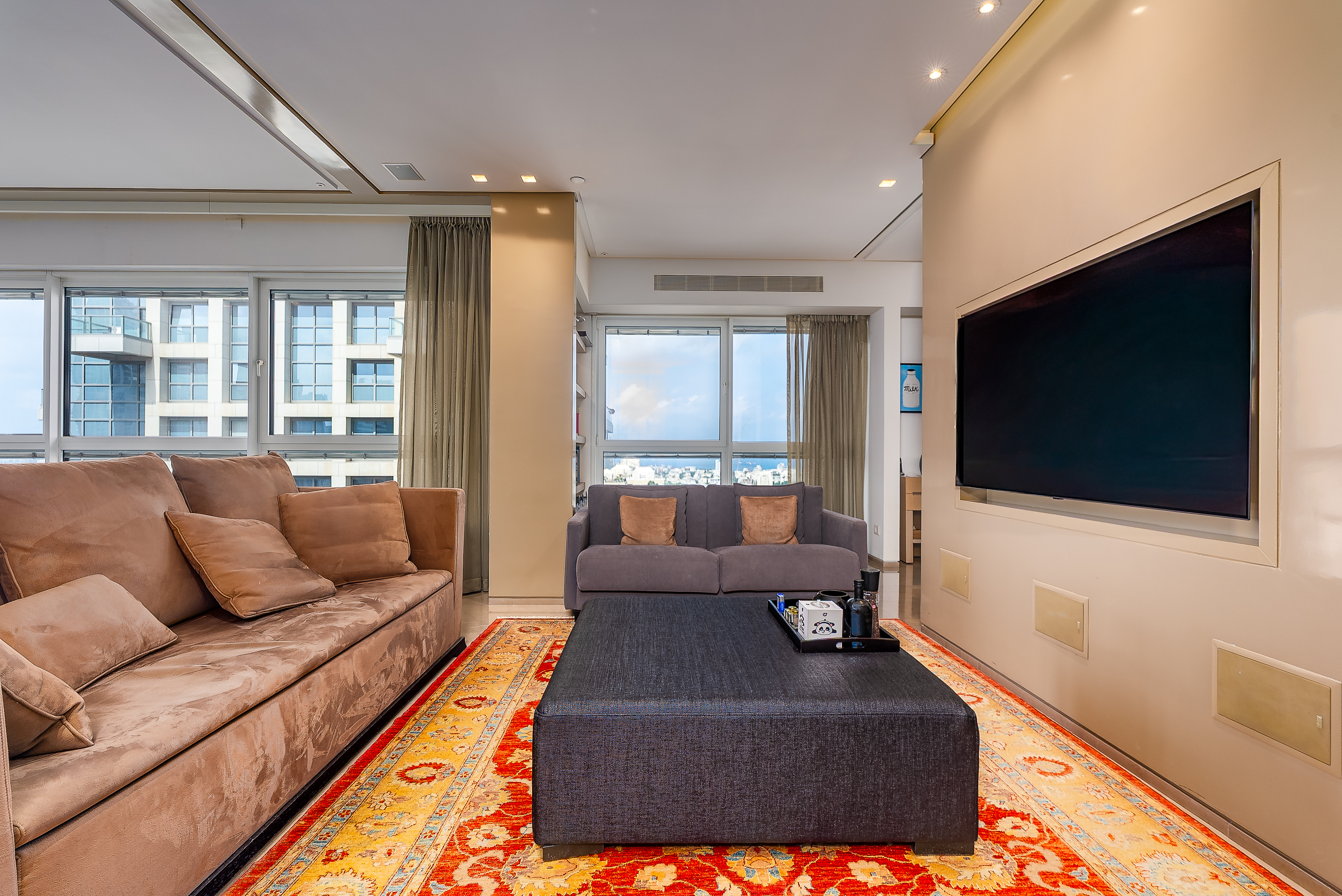  A Timeless Sea View Residence at Akirov Towers - 物件實景