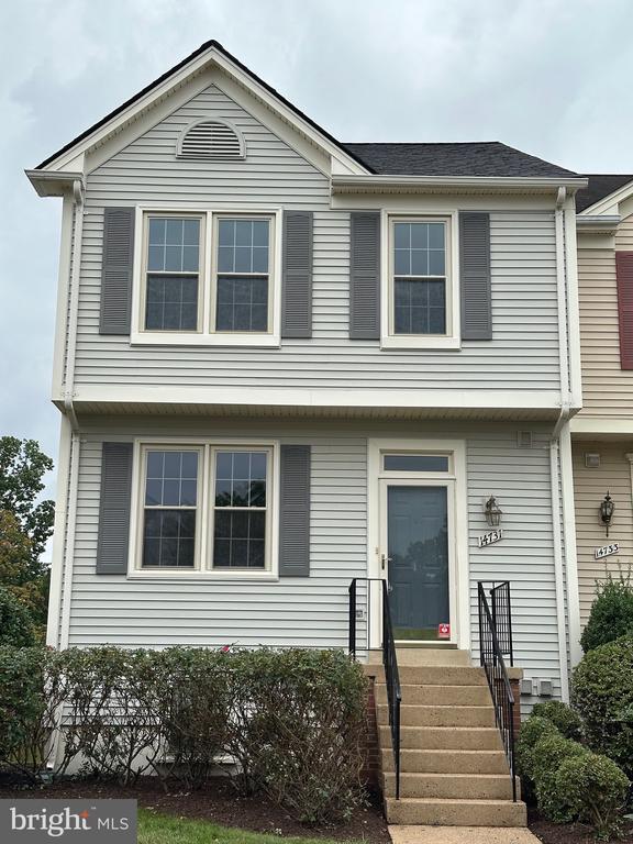 Centreville, Virginia, 20120, United States, 4 Bedrooms Bedrooms, ,4 BathroomsBathrooms,Residential,For Sale,1944825