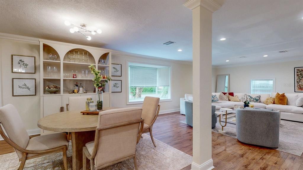 St Petersburg, Florida, 33713, United States, 3 Bedrooms Bedrooms, ,2 BathroomsBathrooms,Residential,For Sale,1985545