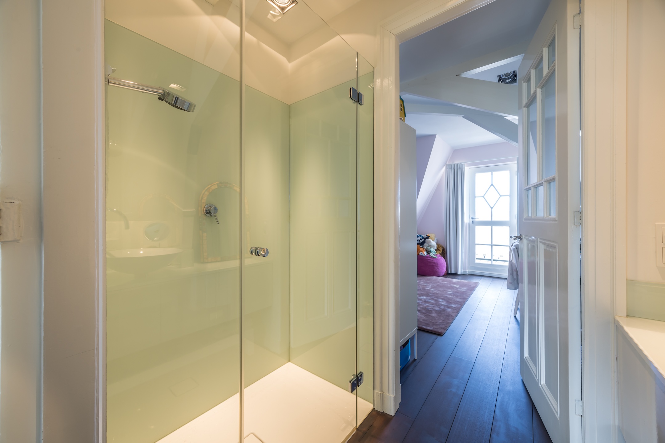  Charming and Spacious Townhouse in the Desirable Benoordenhout District Located - 物件實景