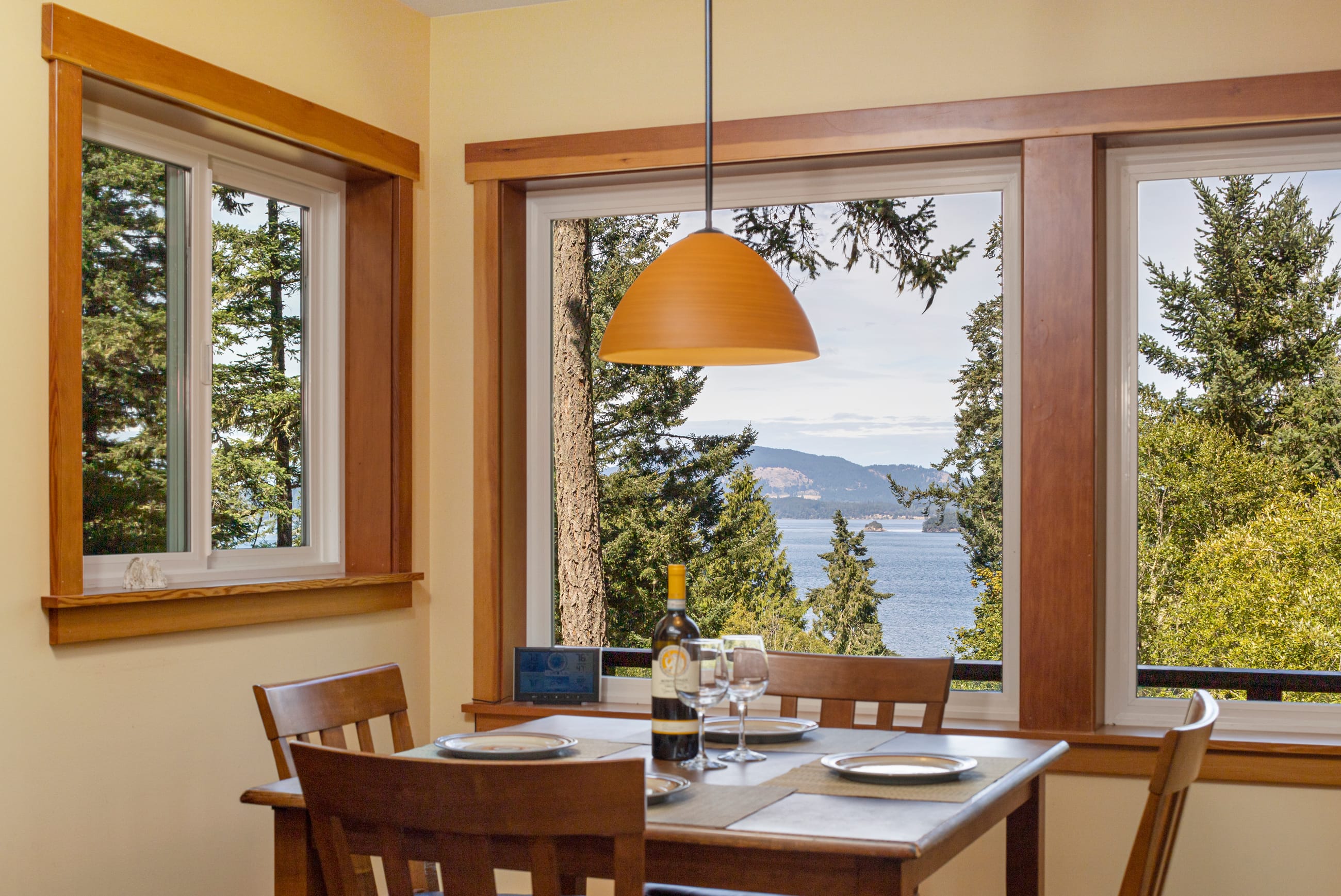  Timeless Design with Water Views - 物件實景